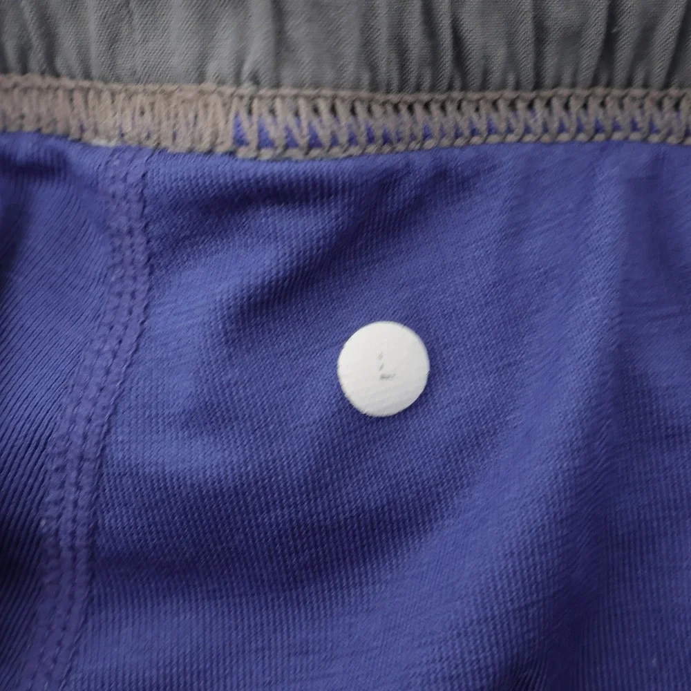 Lululemon  Lined‎ Shorts Mens Gray Checkered Athletic Size Large 8
